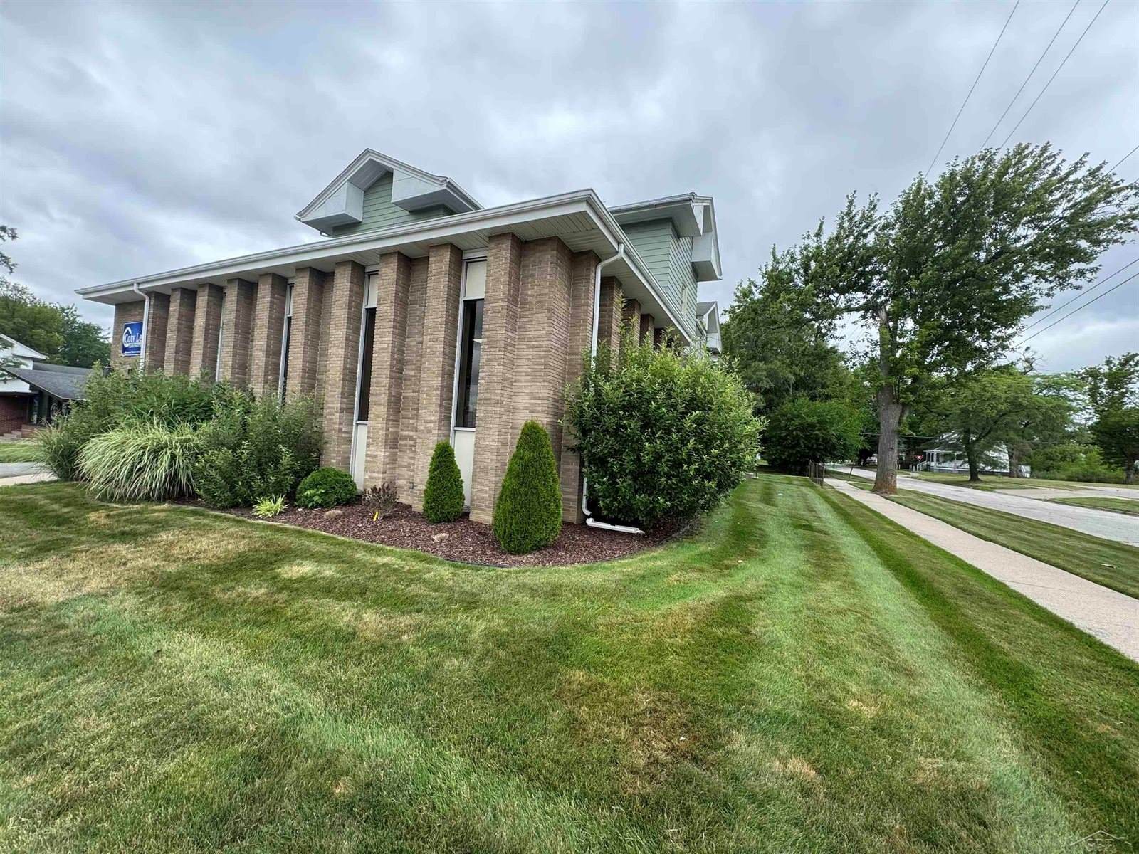 827 N Michigan Avenue, Saginaw, MI 48602