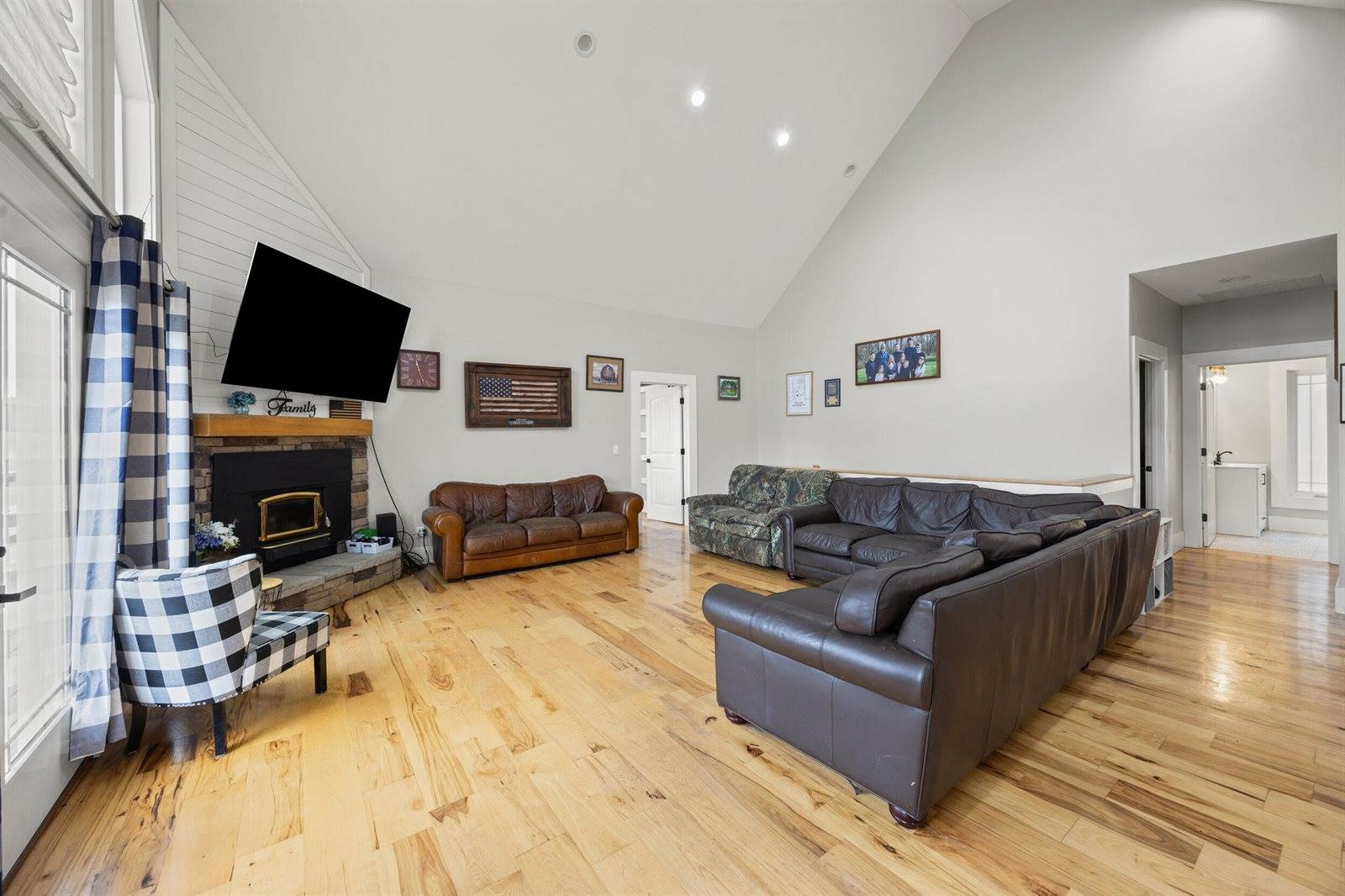 251 Holt Lane, Frankfort, KY 40601