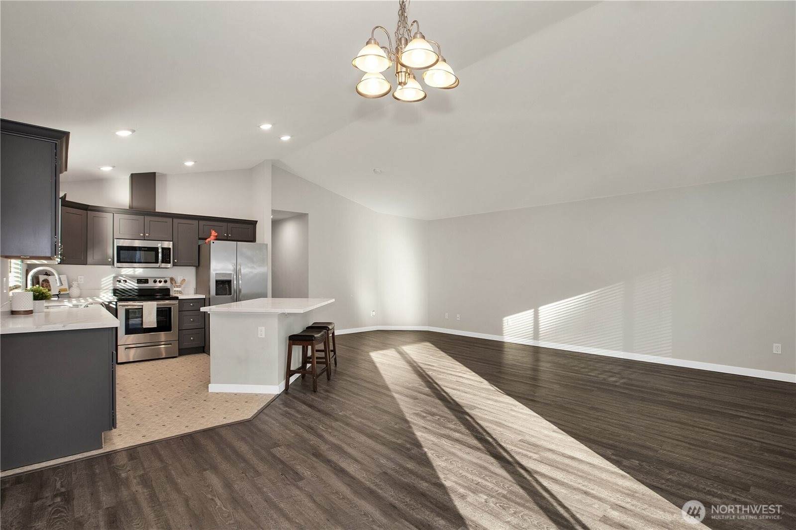 17643 Loop Lane SE, Yelm, WA 98597