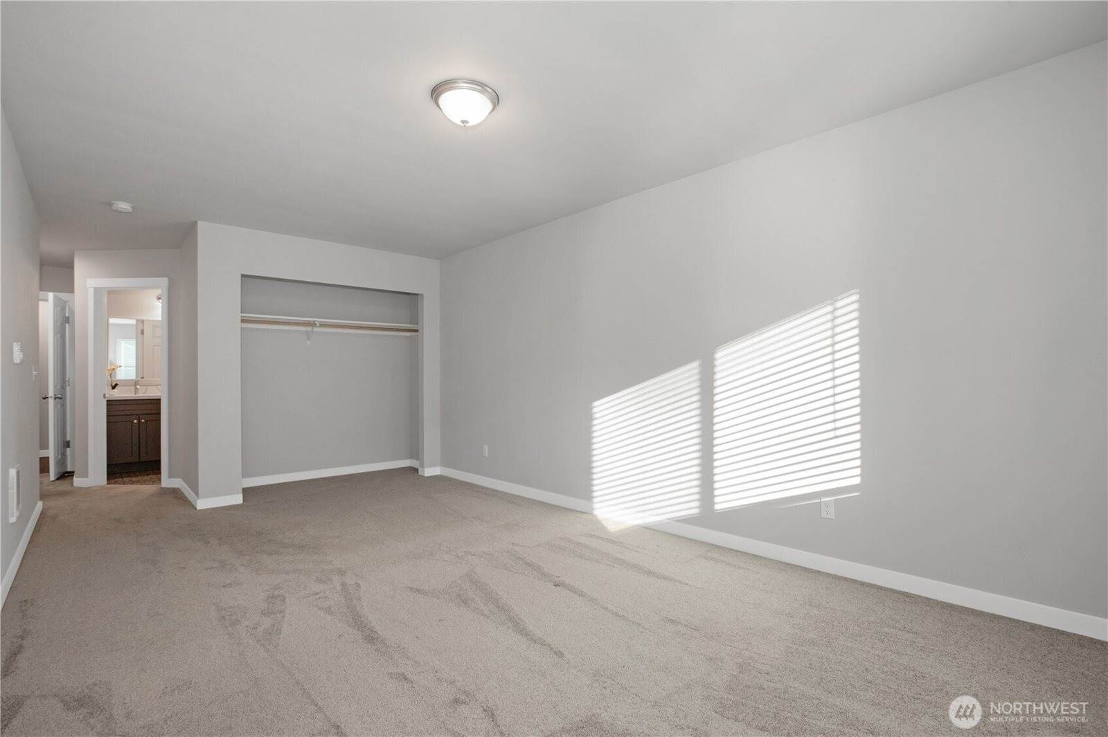 17643 Loop Lane SE, Yelm, WA 98597