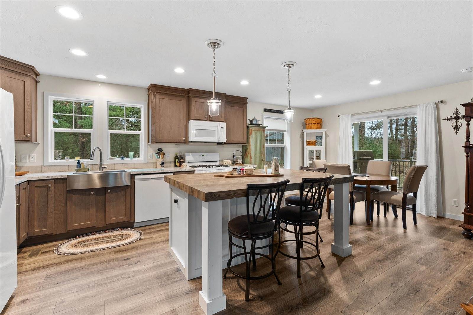 08311 West Shore Drive, Grand Junction, MI 49056