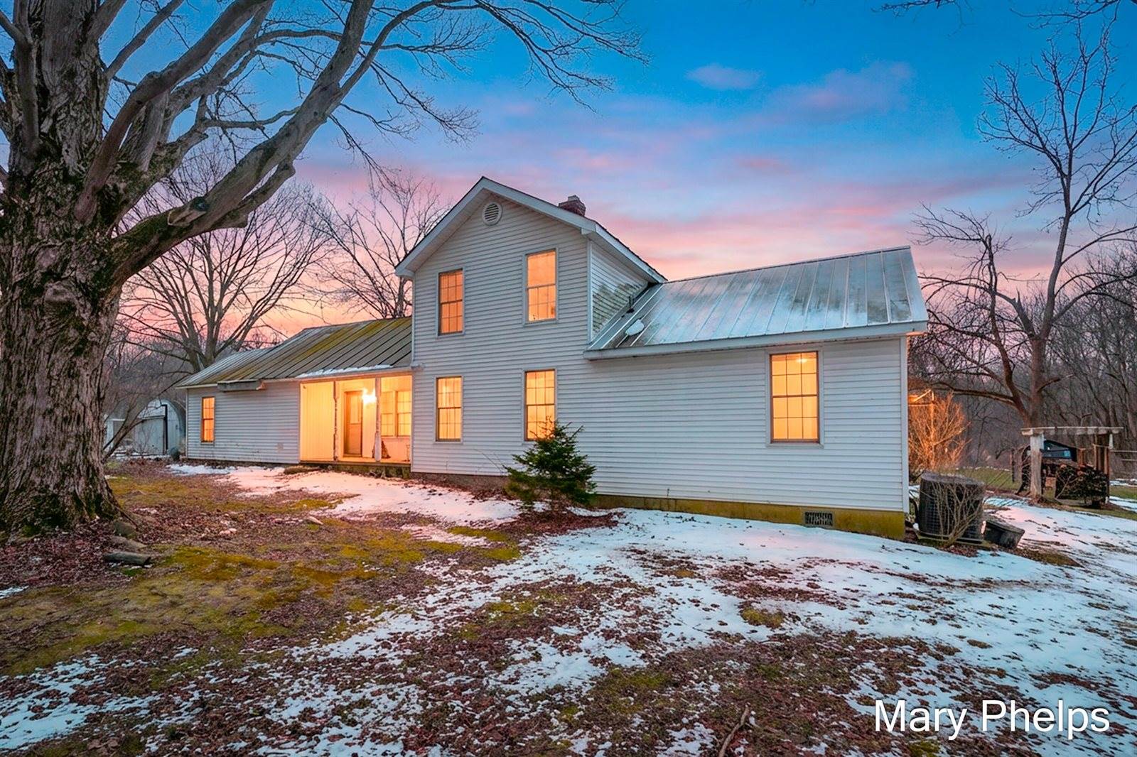 238 41st Street, Allegan, MI 49010