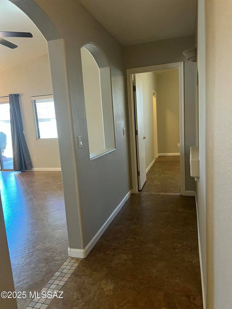 6592 West Wenden Way, Tucson, AZ 85743