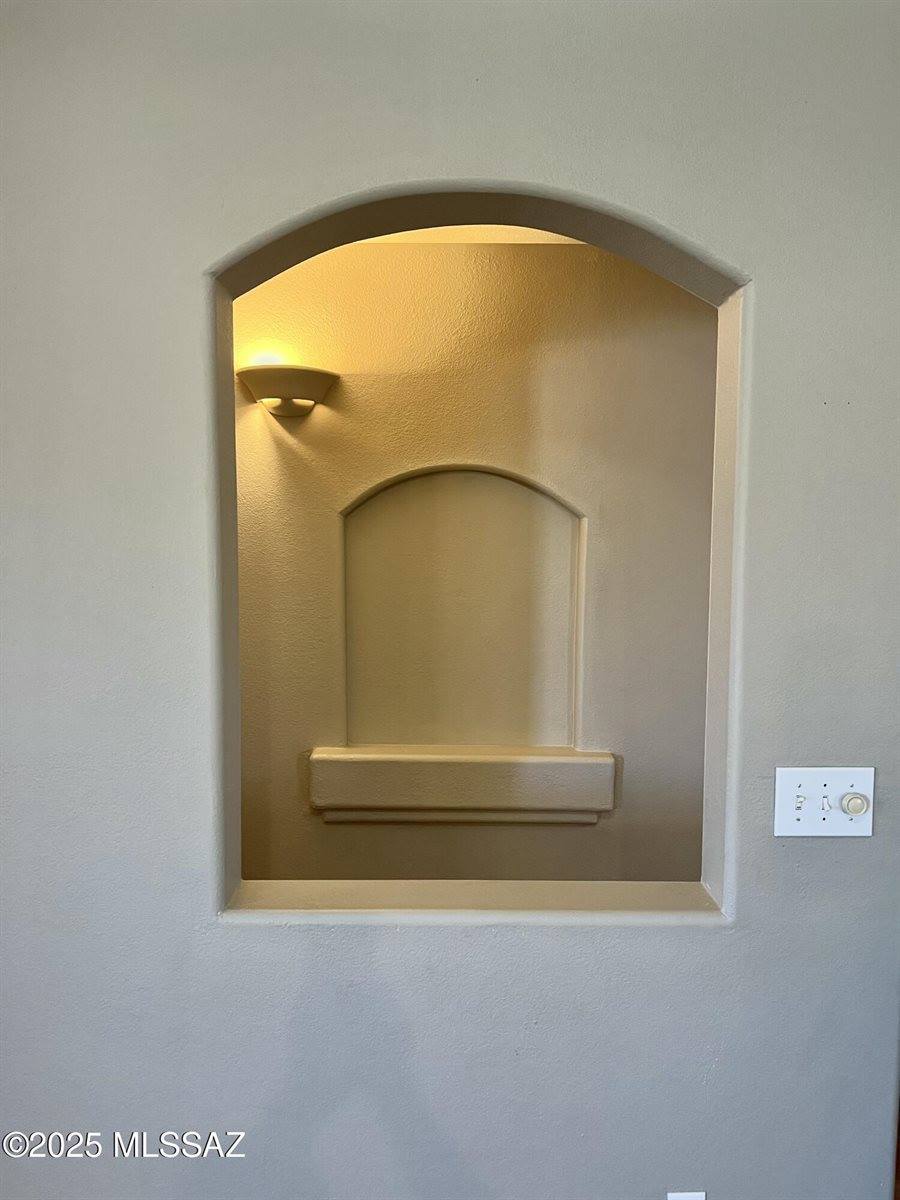 6592 West Wenden Way, Tucson, AZ 85743