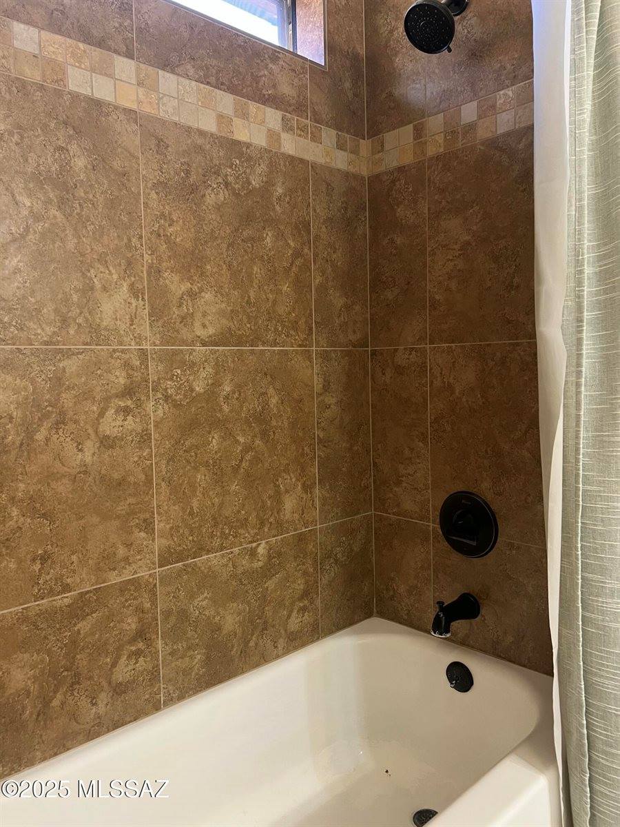 6592 West Wenden Way, Tucson, AZ 85743