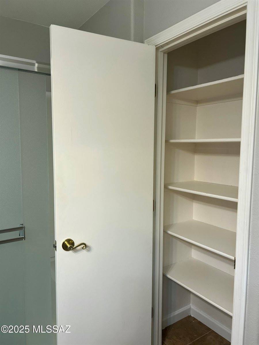 6592 West Wenden Way, Tucson, AZ 85743