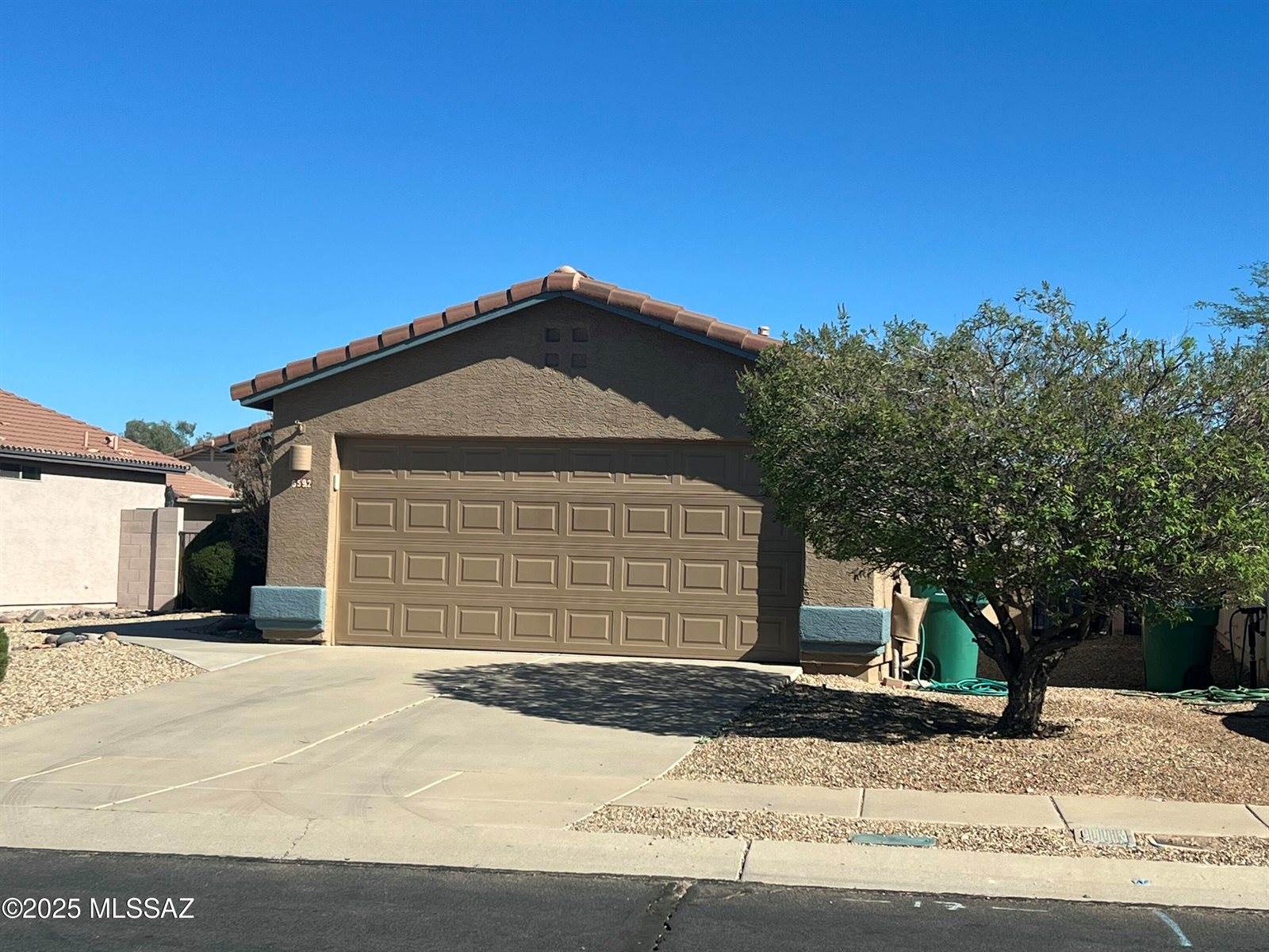 6592 West Wenden Way, Tucson, AZ 85743