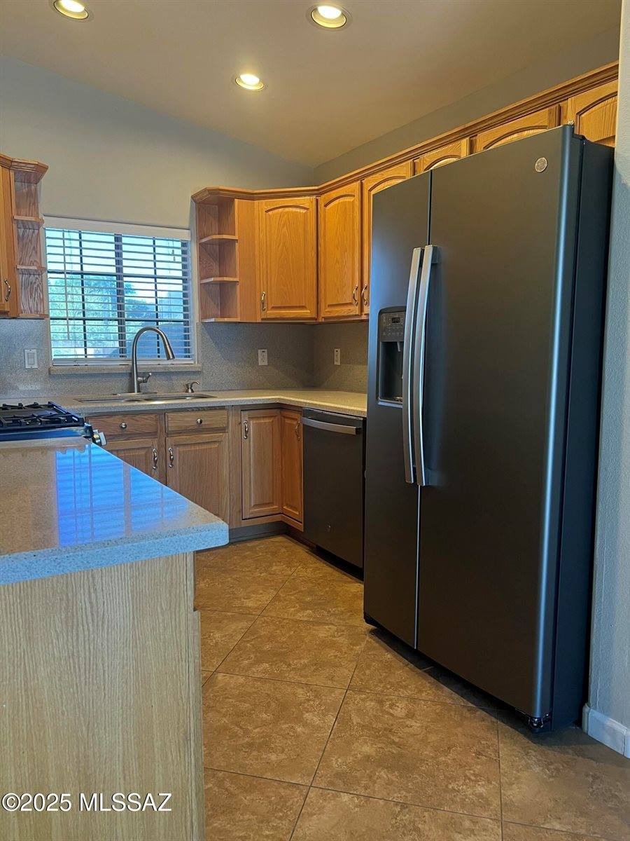 6592 West Wenden Way, Tucson, AZ 85743