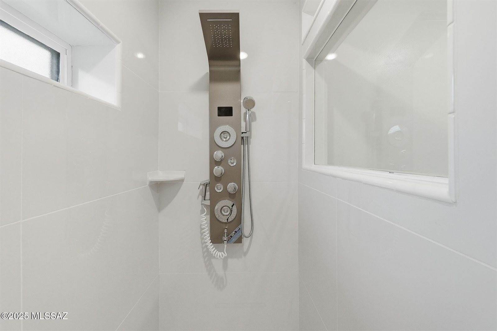 7061 East Edgemont Street, Tucson, AZ 85710