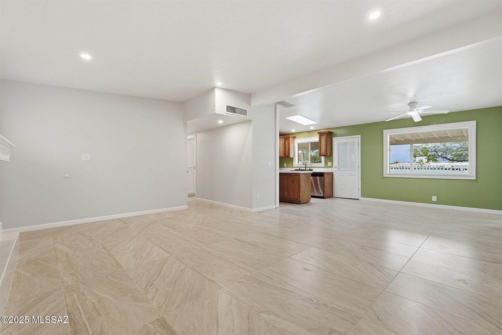 7061 East Edgemont Street, Tucson, AZ 85710