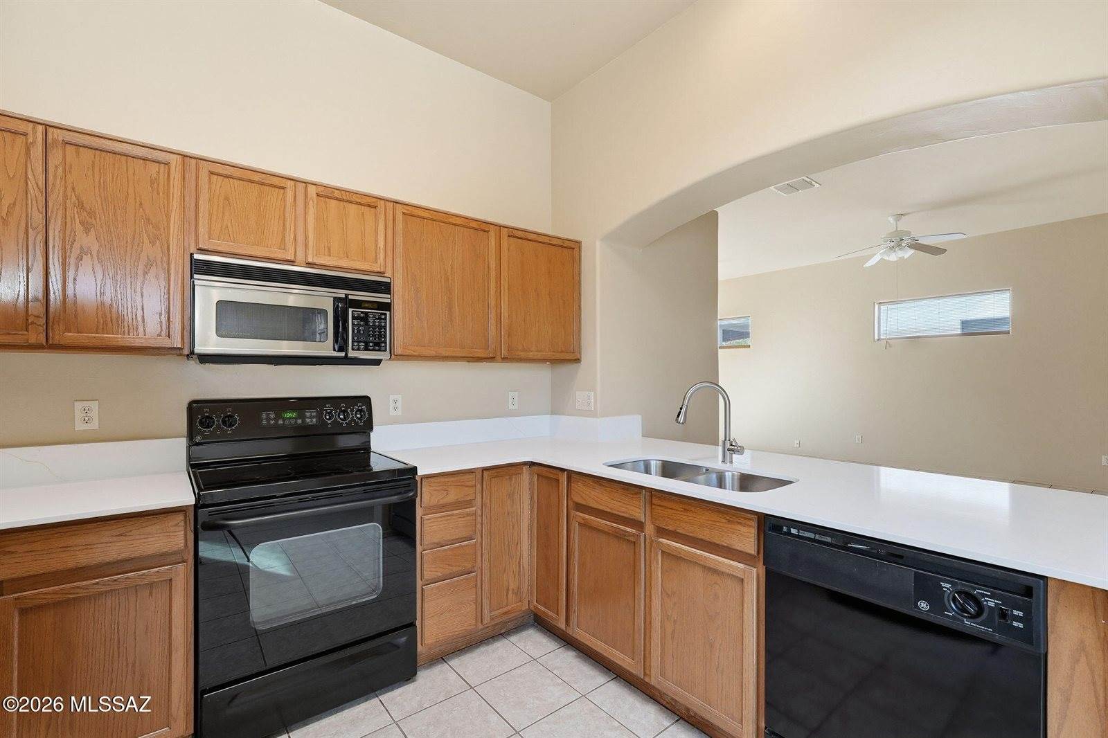 348 East Calle Criba, Green Valley, AZ 85614