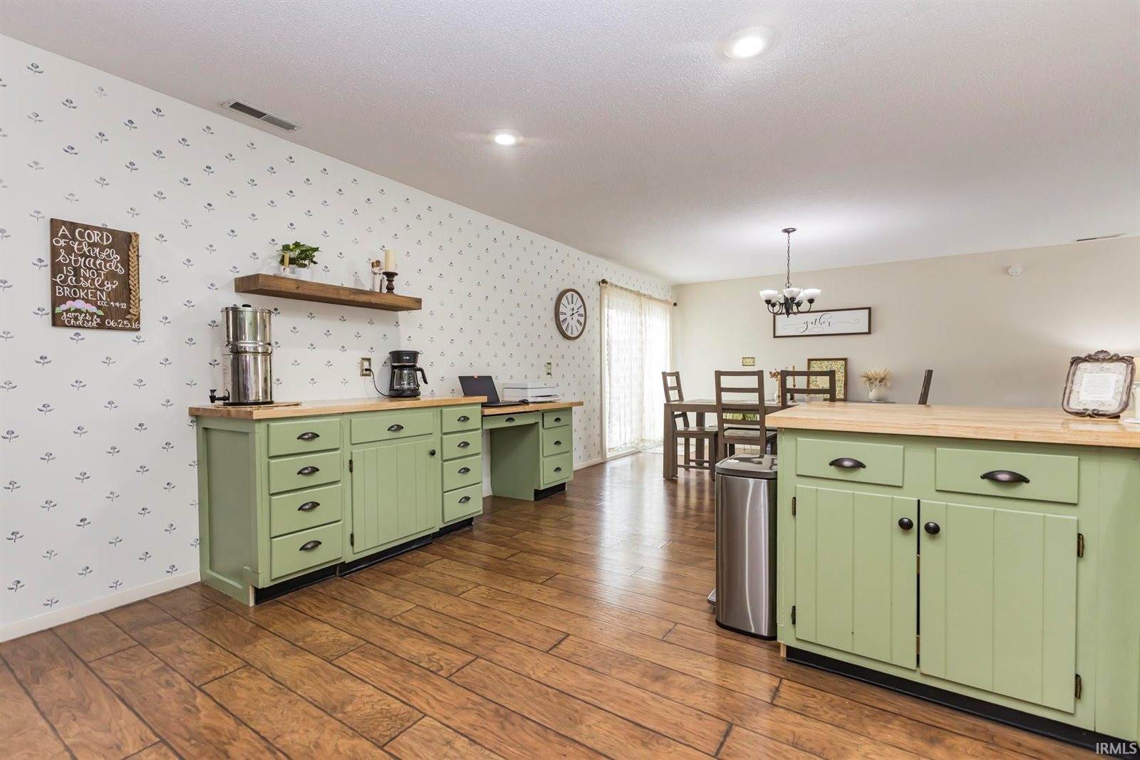 3800 W Moore Road, Muncie, IN 47304