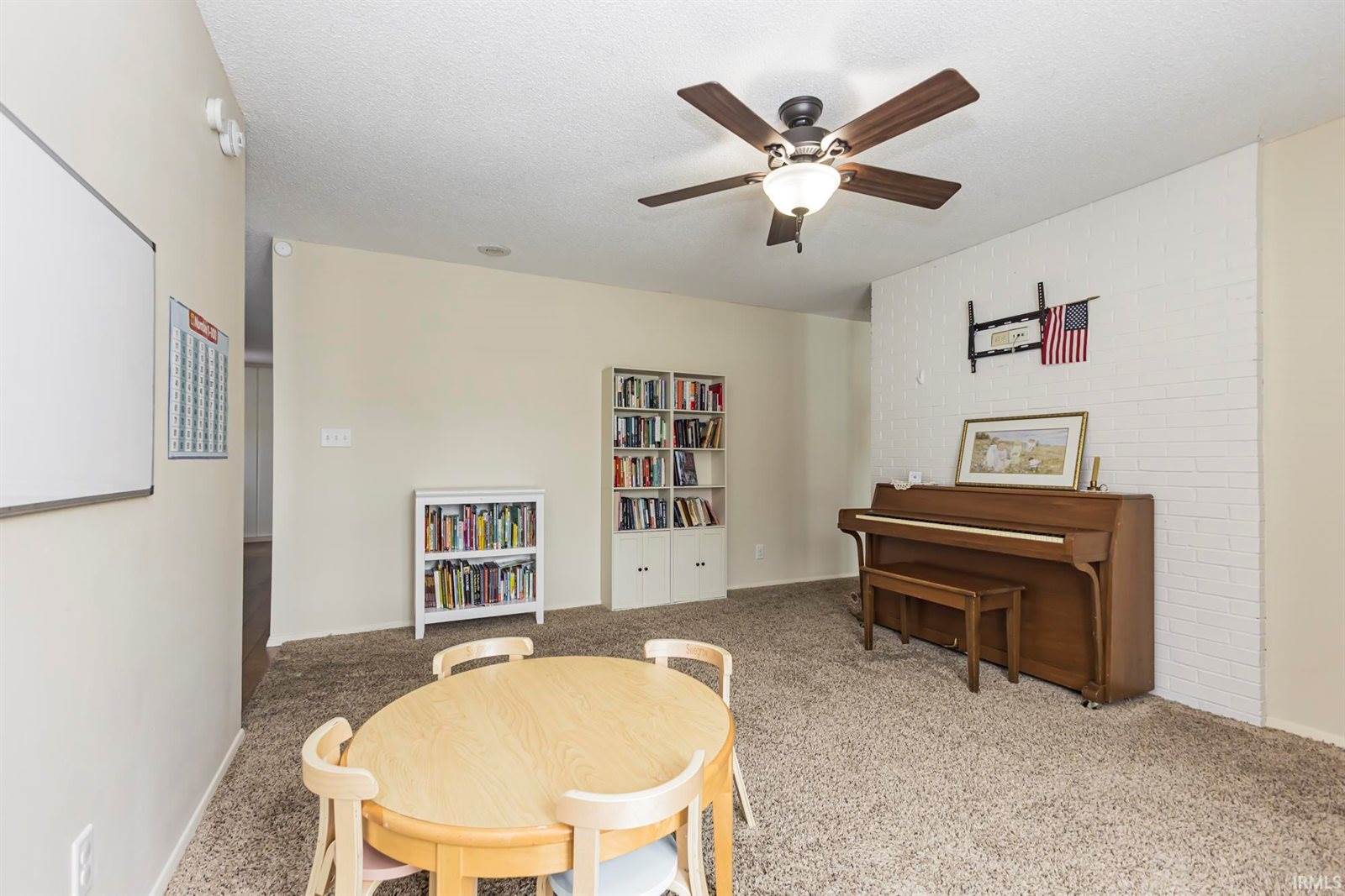 3800 W Moore Road, Muncie, IN 47304