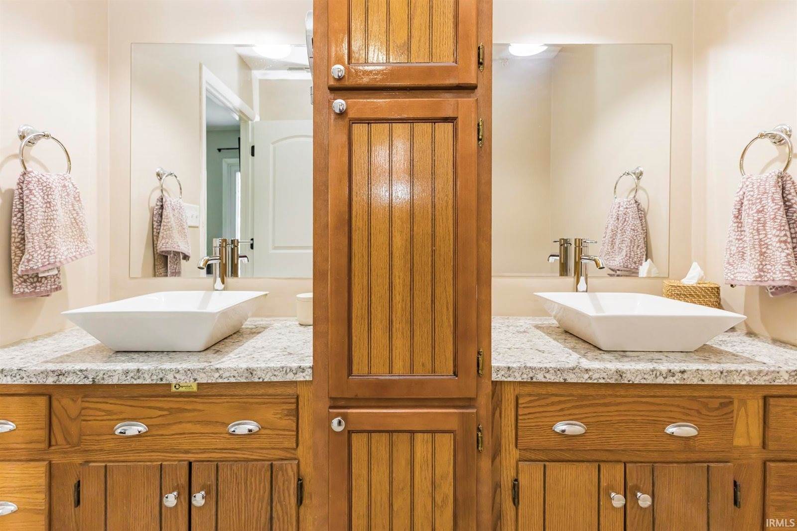 3800 W Moore Road, Muncie, IN 47304