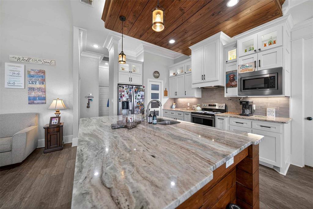 15802 County Road 472, Tyler, TX 75706