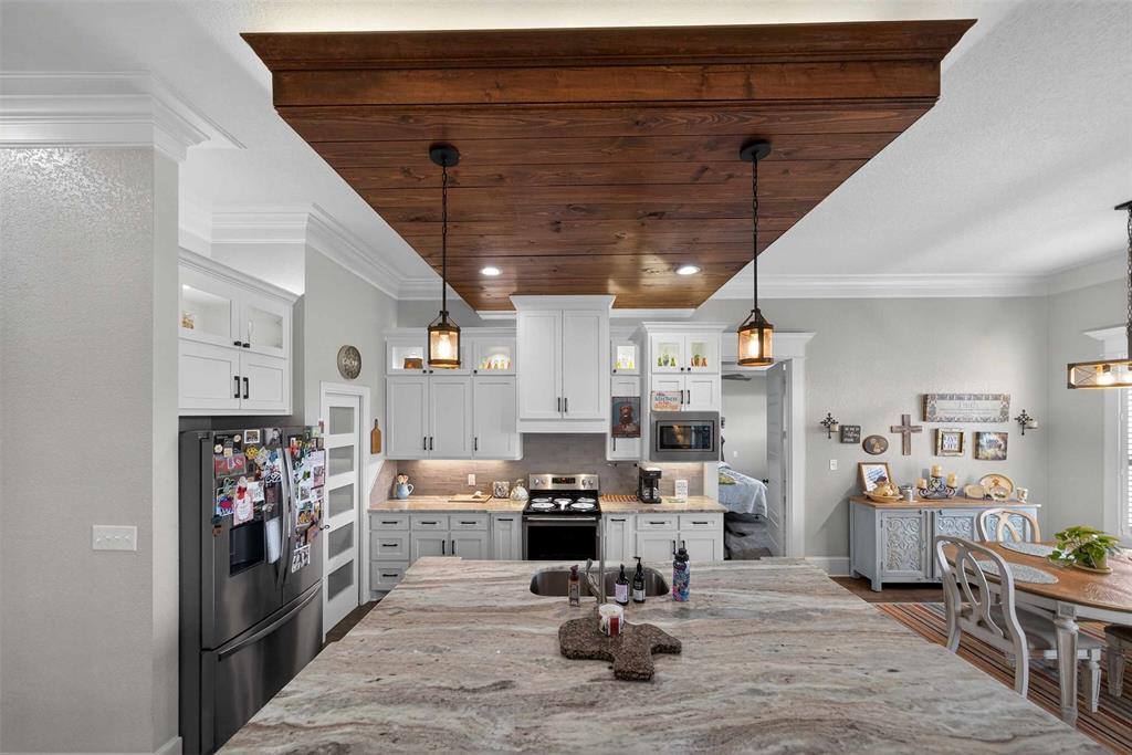 15802 County Road 472, Tyler, TX 75706