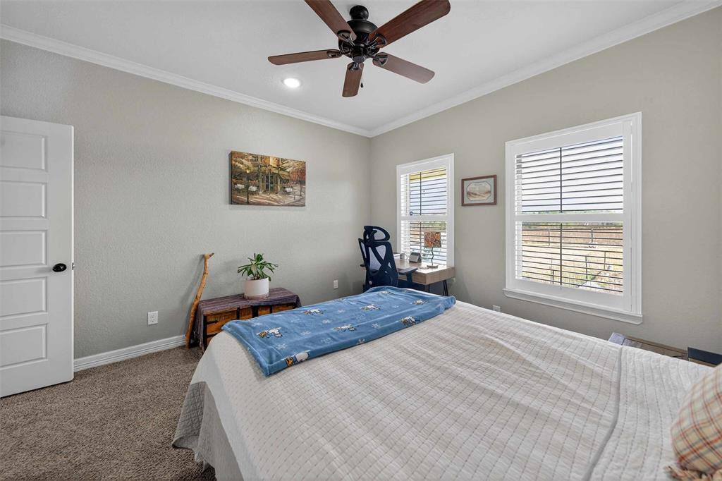 15802 County Road 472, Tyler, TX 75706