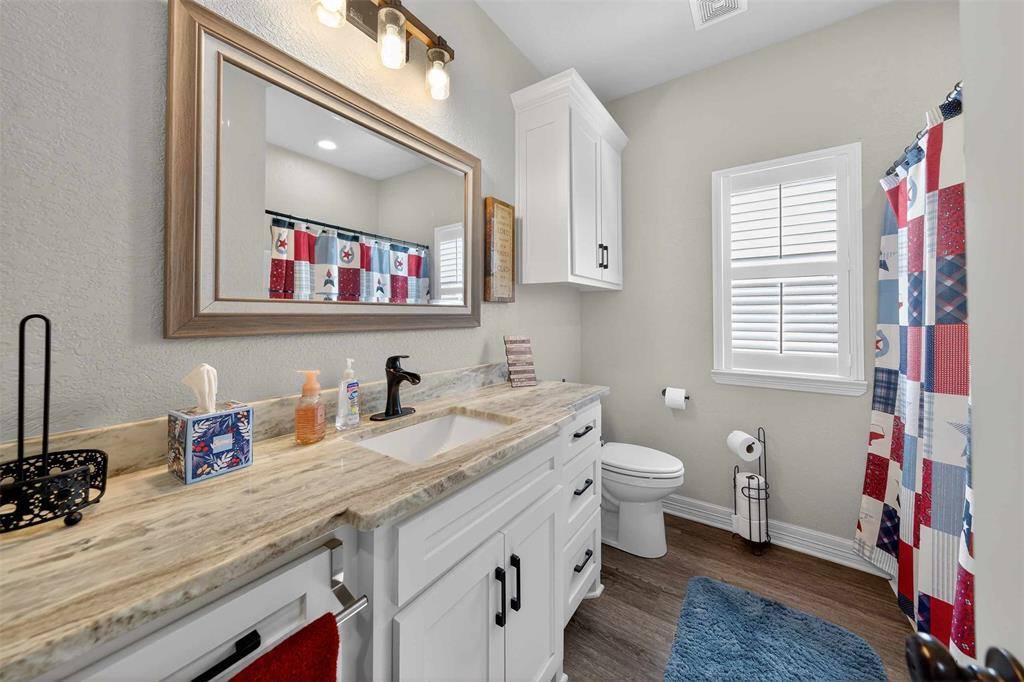 15802 County Road 472, Tyler, TX 75706