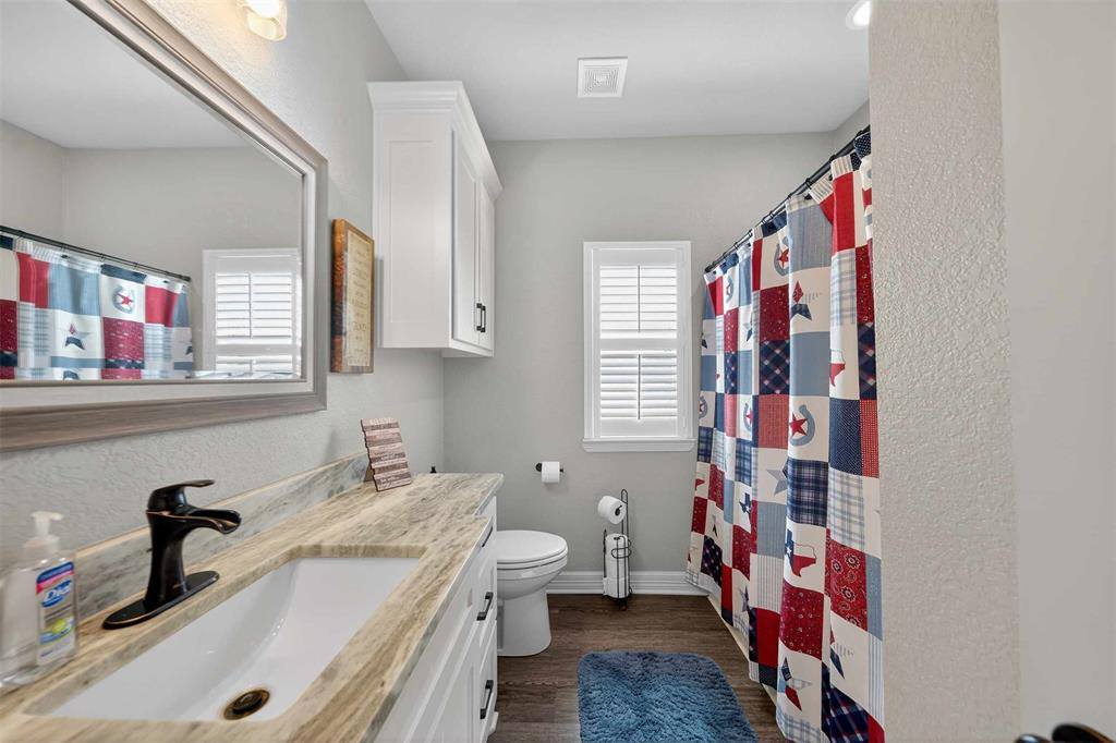 15802 County Road 472, Tyler, TX 75706