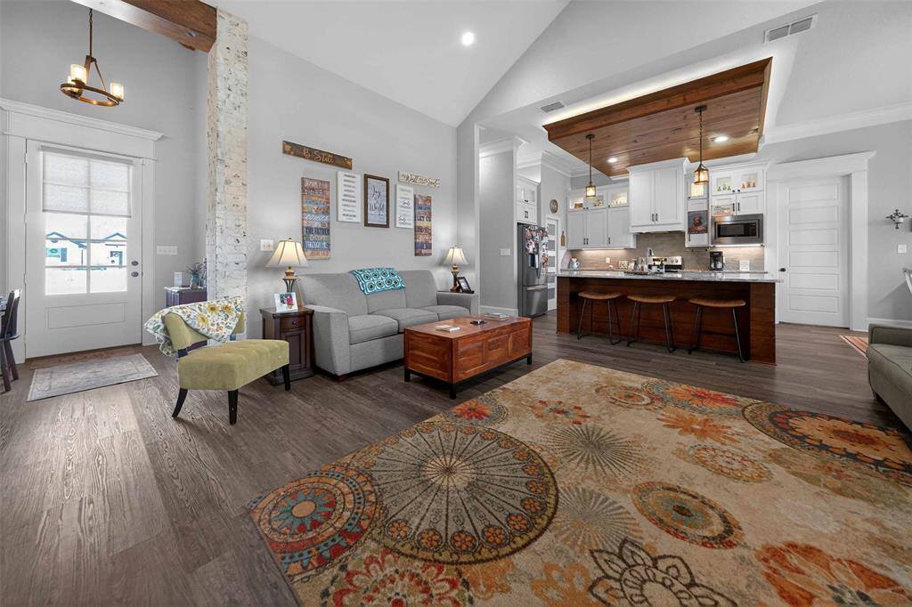 15802 County Road 472, Tyler, TX 75706