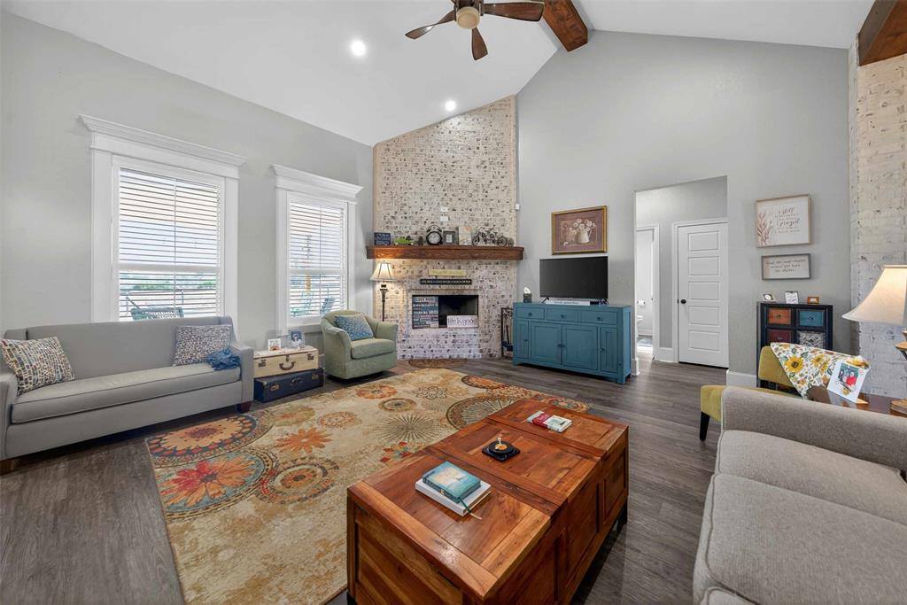 15802 County Road 472, Tyler, TX 75706