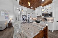 15802 County Road 472, Tyler, TX 75706