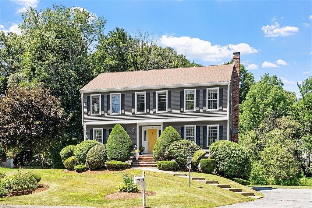 21 Valleyfield St, Lexington, MA 02421