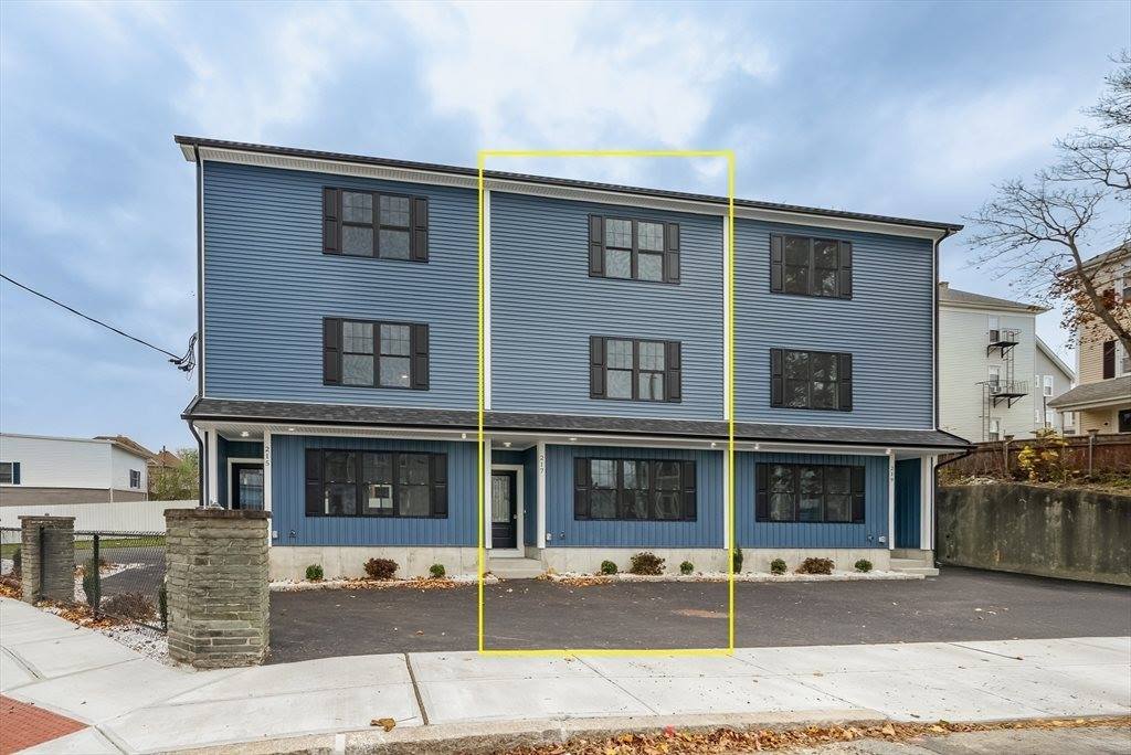 217 Earle St, #2, Fall River, MA 02723