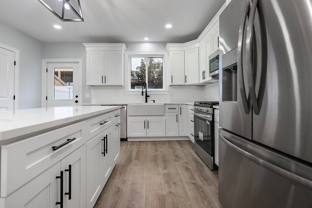 217 Earle St, #2, Fall River, MA 02723