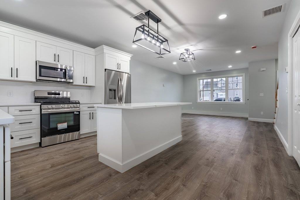 217 Earle St, #2, Fall River, MA 02723