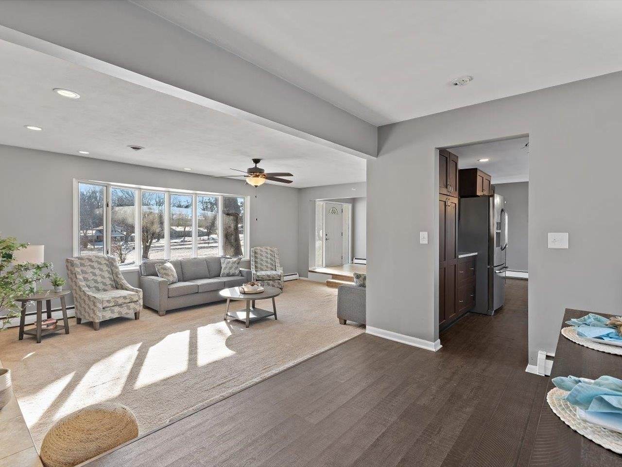 8210 Ridgewood Road, Rock Island, IL 61201