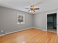 8210 Ridgewood Road, Rock Island, IL 61201