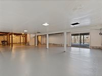 8210 Ridgewood Road, Rock Island, IL 61201