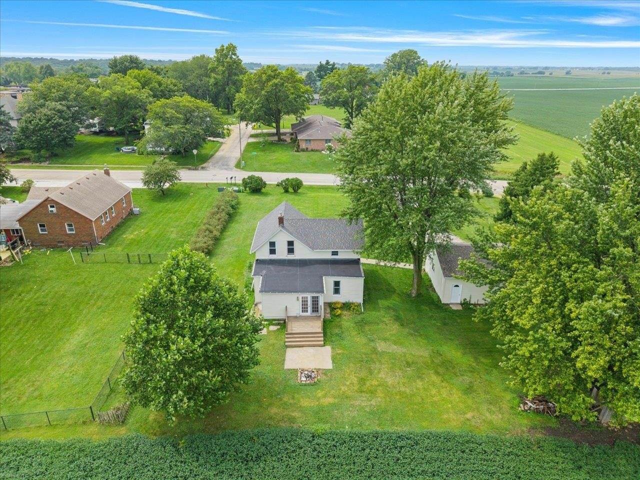 301 1st Street, Long Grove, IA 52756