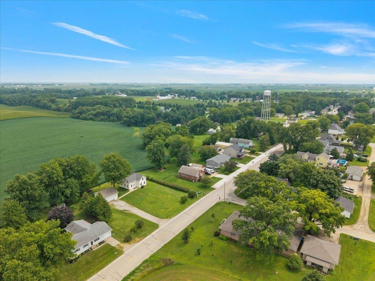 301 1st Street, Long Grove, IA 52756