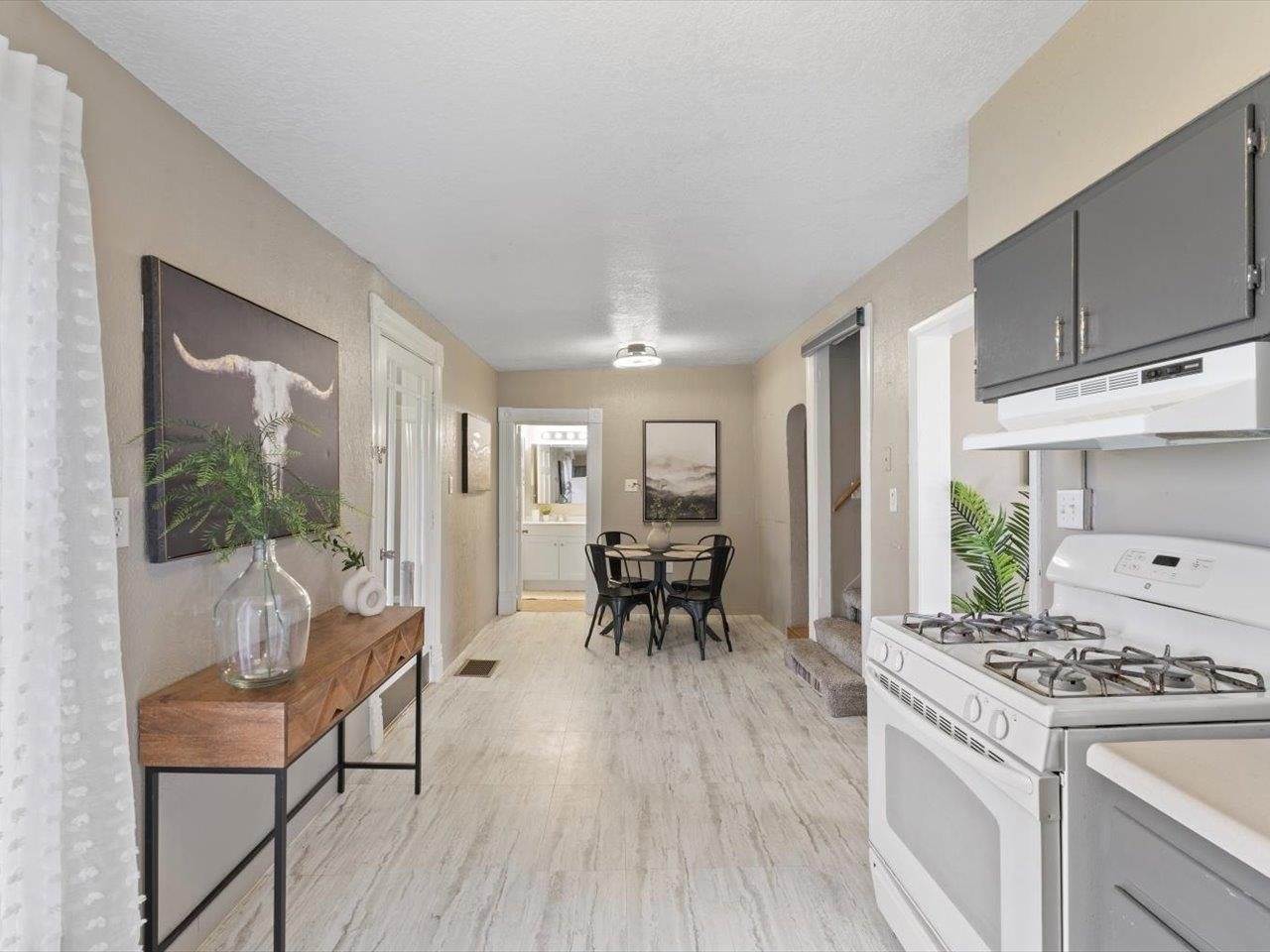 301 1st Street, Long Grove, IA 52756