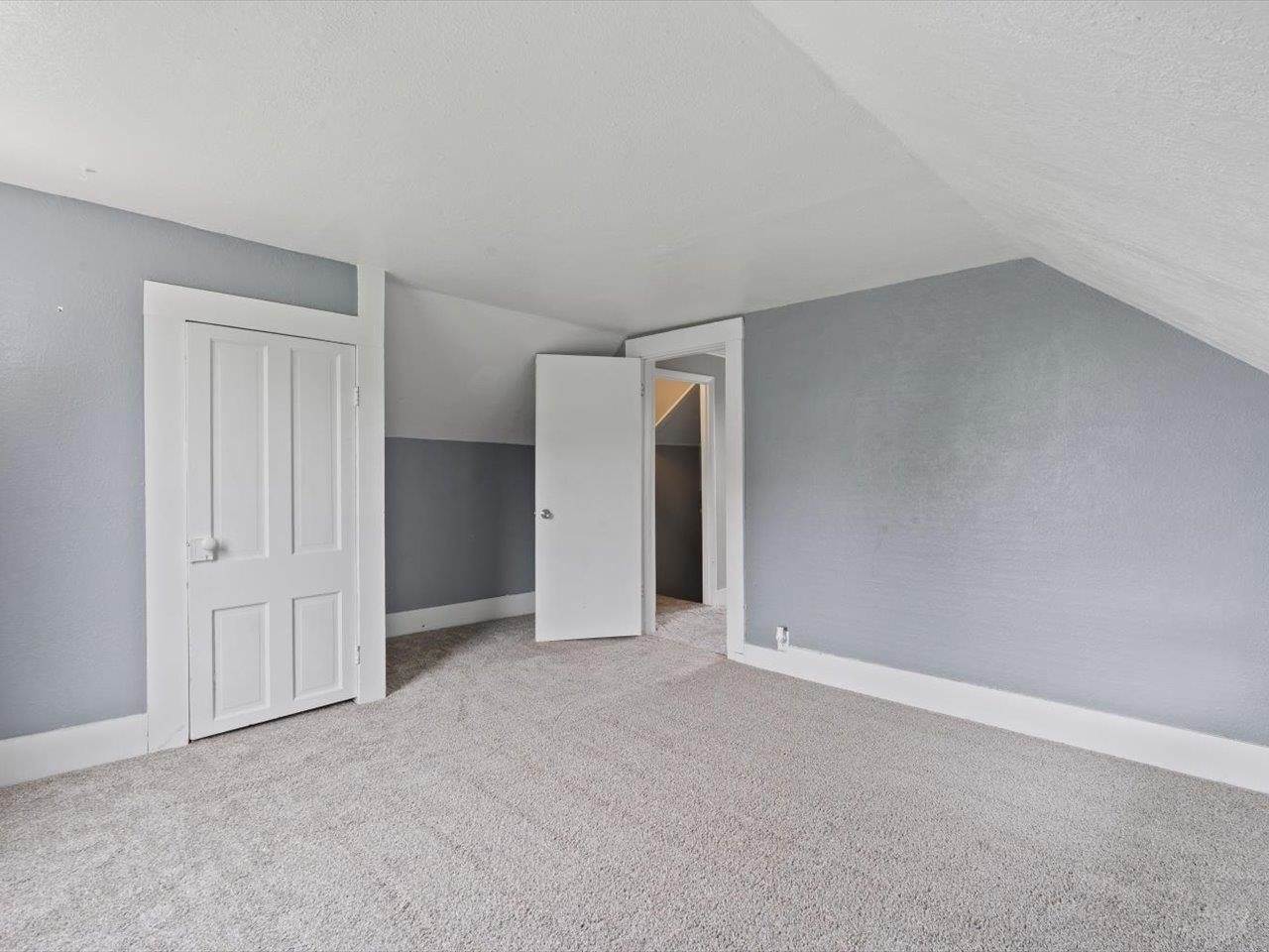 301 1st Street, Long Grove, IA 52756