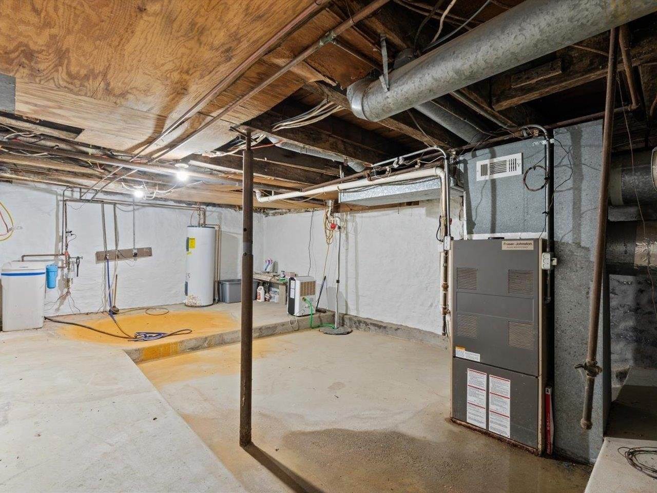 301 1st Street, Long Grove, IA 52756