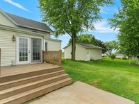 301 1st Street, Long Grove, IA 52756