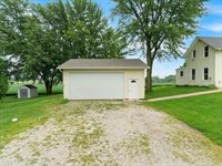 301 1st Street, Long Grove, IA 52756