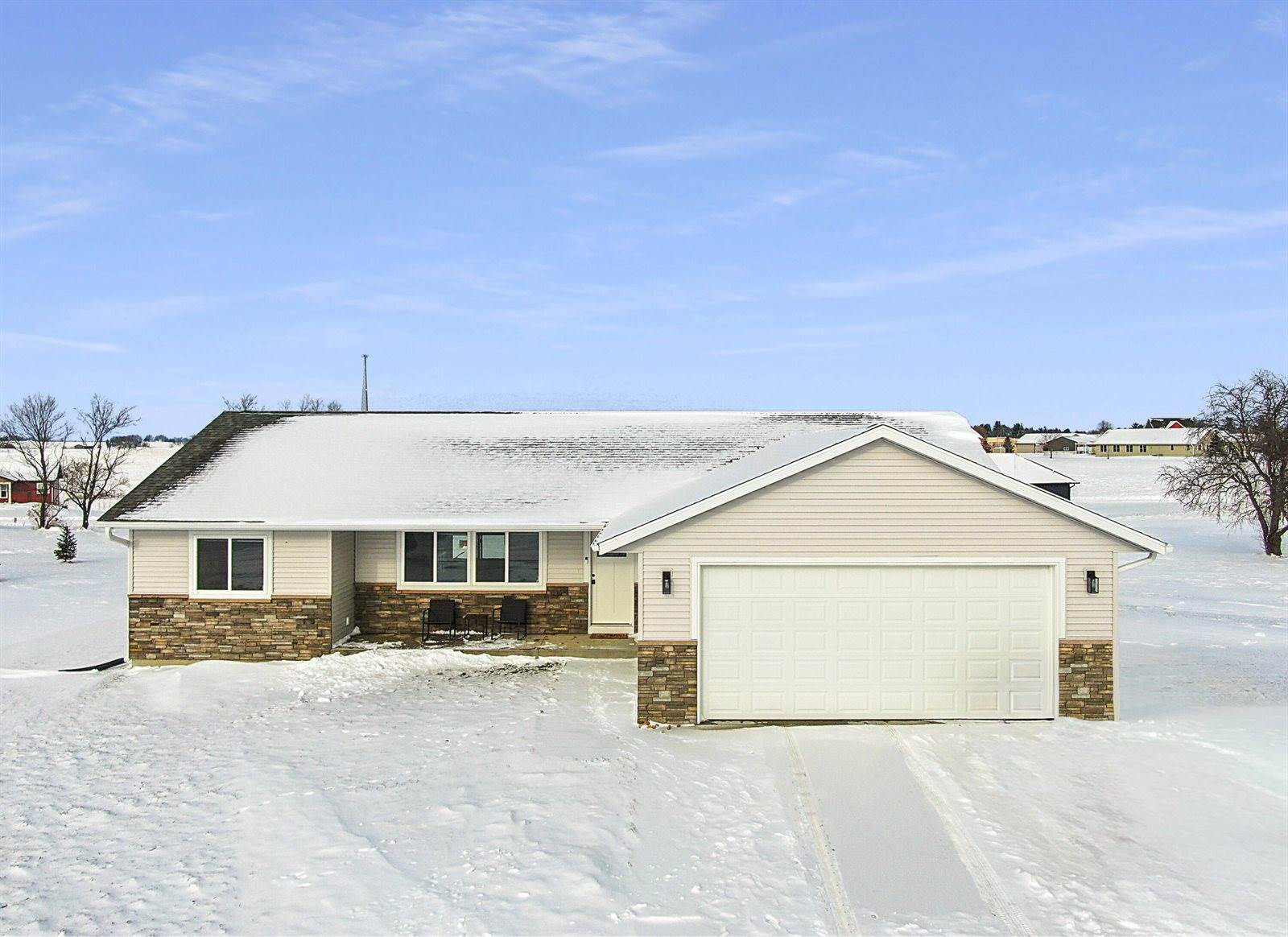 128 Sunflower St, Westby, WI 54667