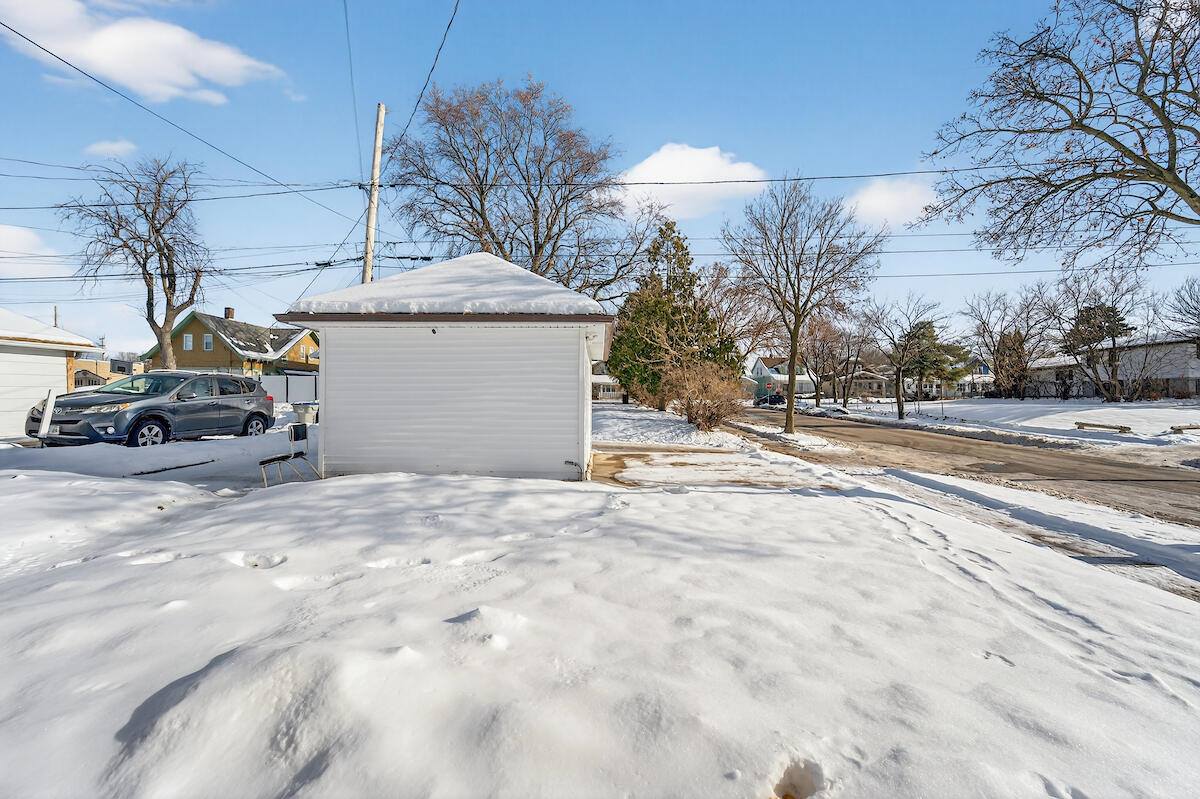 3700 North 14th St, Milwaukee, WI 53206