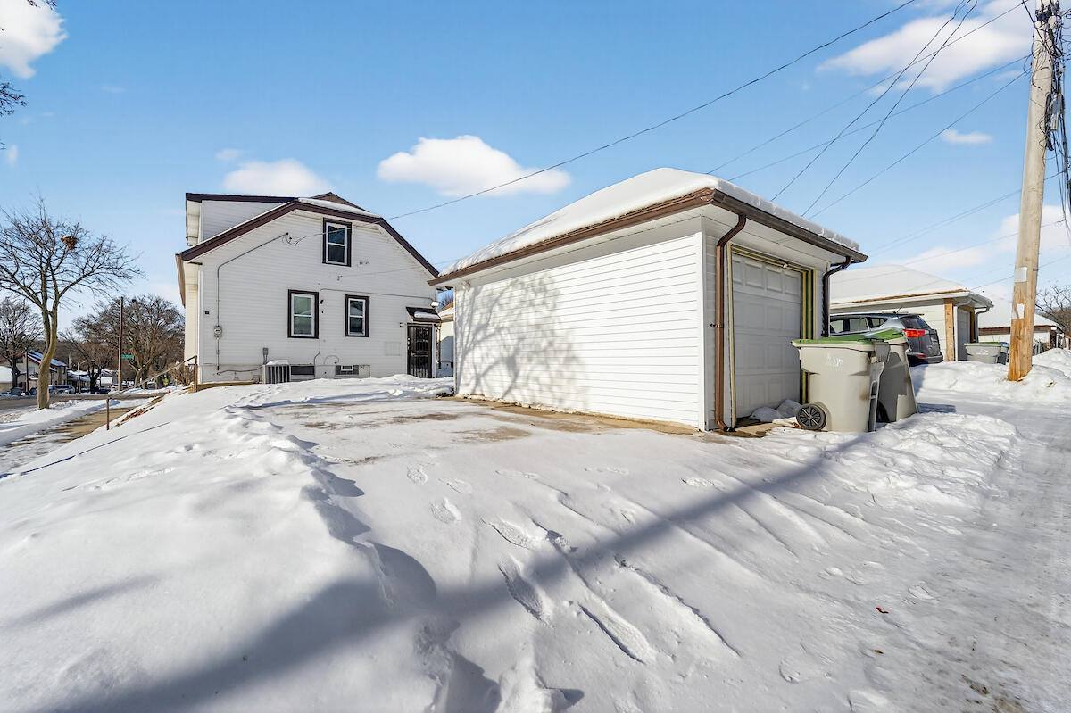 3700 North 14th St, Milwaukee, WI 53206