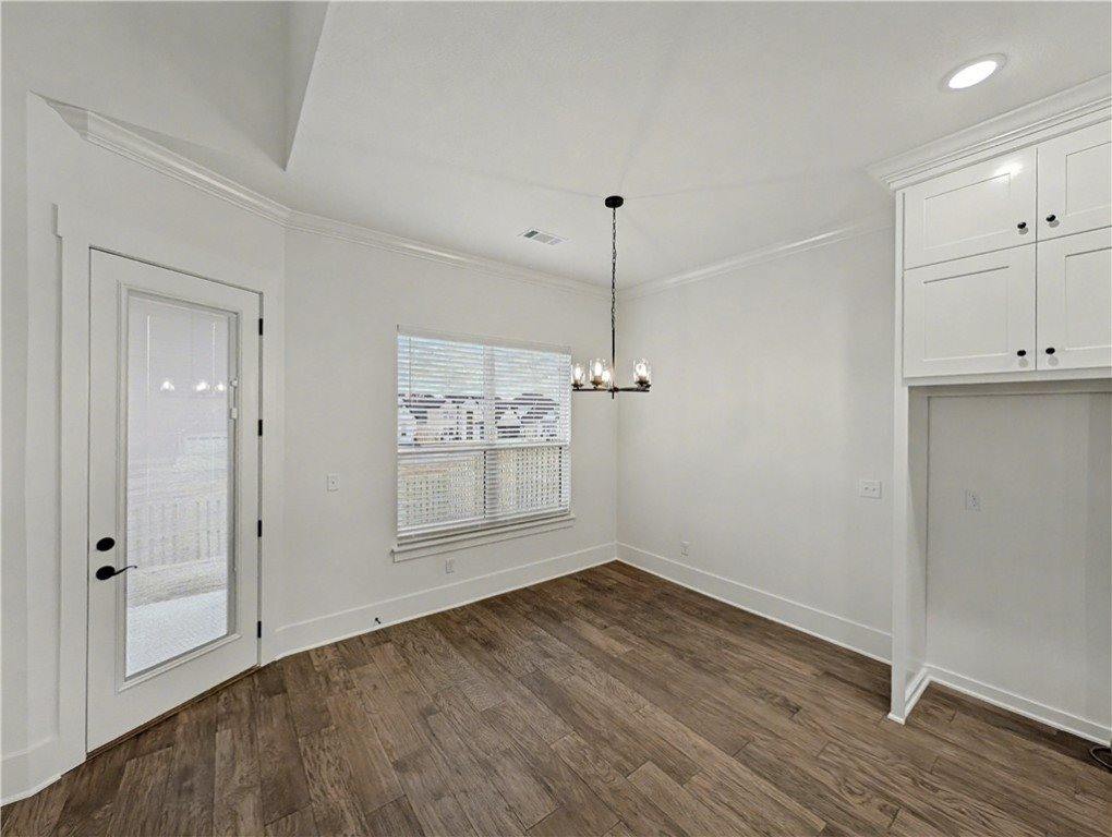 1811 Bluestem Drive, Centerton, AR 72719