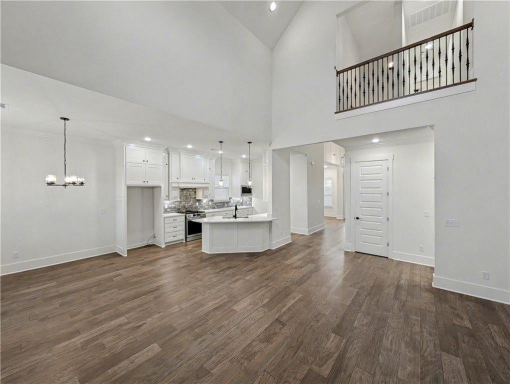 1811 Bluestem Drive, Centerton, AR 72719