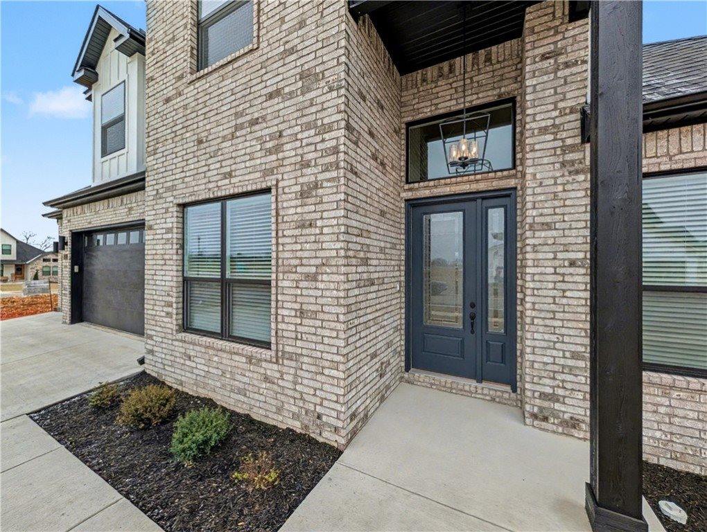 1811 Bluestem Drive, Centerton, AR 72719