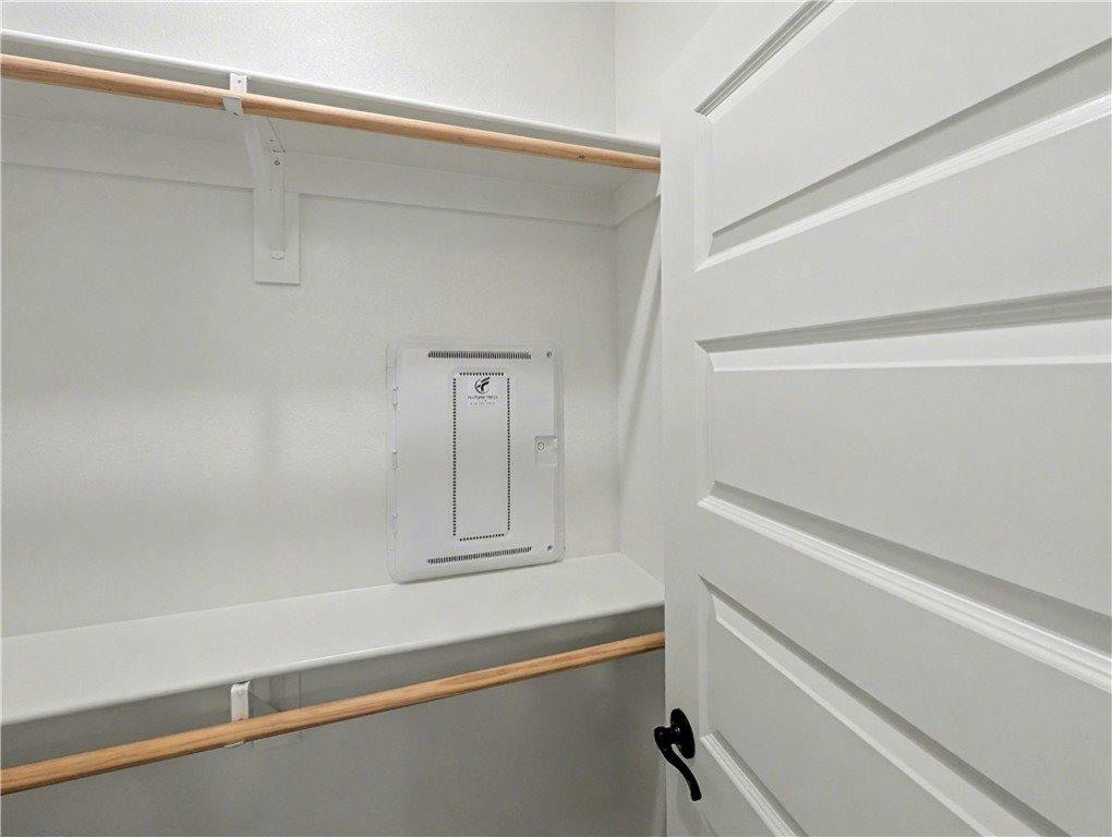 1811 Bluestem Drive, Centerton, AR 72719