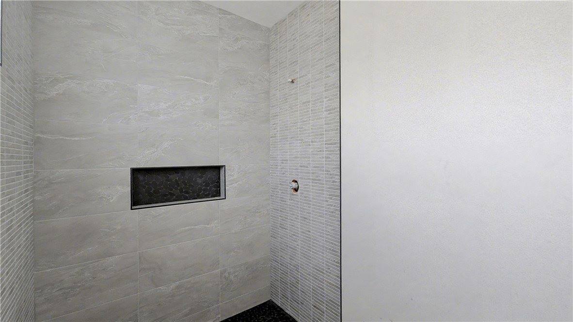 6 Francis Drive, Bella Vista, AR 72715