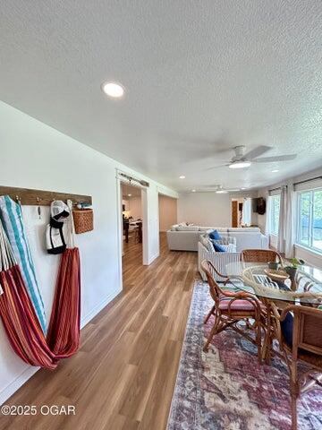 21935 Lake Rd M 12, Cassville, MO 65625