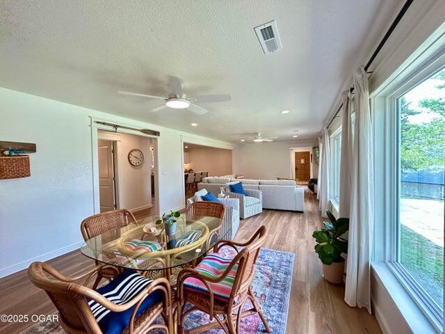 21935 Lake Rd M 12, Cassville, MO 65625